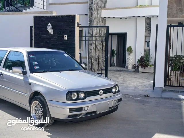 Golf mk3  محرك 18