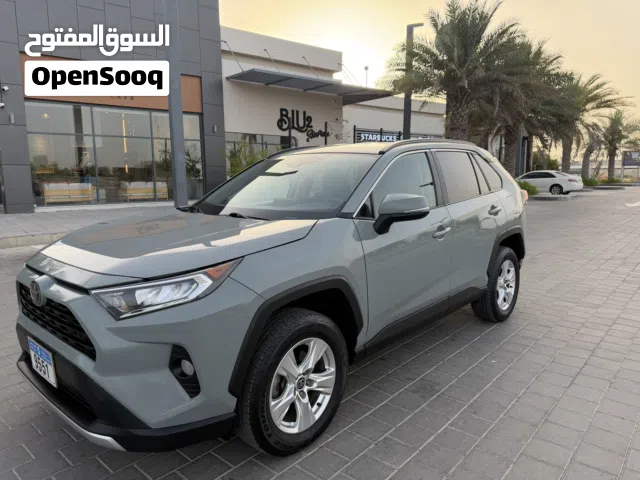 2021 Toyota RAV 4 XLE