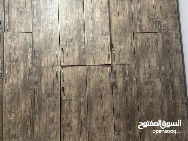 دولاب مستعمل استعمال نظيف الله يبارك للبيع طرابلس