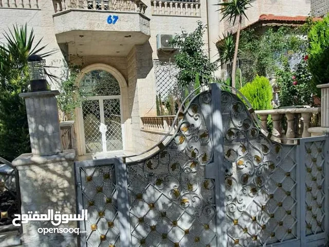 225 m2 3 Bedrooms Apartments for Sale in Amman Al Jandaweel