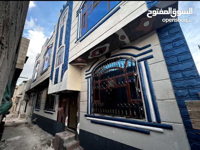 100 m2 4 Bedrooms Townhouse for Sale in Sana'a Madbah