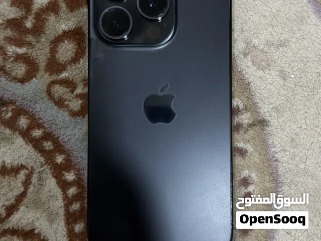 15 برو بحاله فوق الممتازه وبدون خدش واحد و الجهاز شرق اوسط لتفاصيل اكثر قراه الوصف