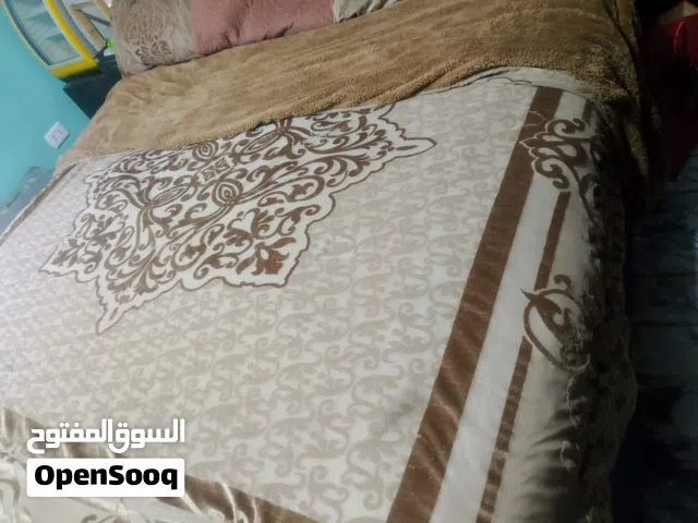 مسبل تخت مفرد ومجوز للبيع