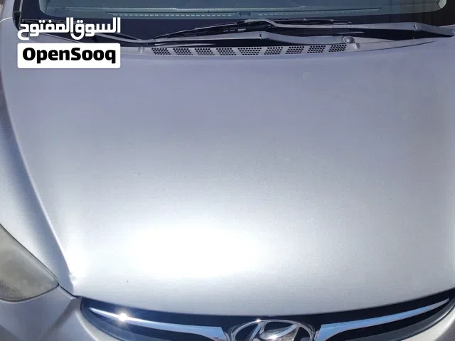 2011 هيونداي افانتي Limited
