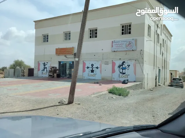 8 محلات مفتوحة تصلح مخازن في موقع حيوي على بعض للإيجار.. تصلح سوبرماركت او اي مشروع او مخازن