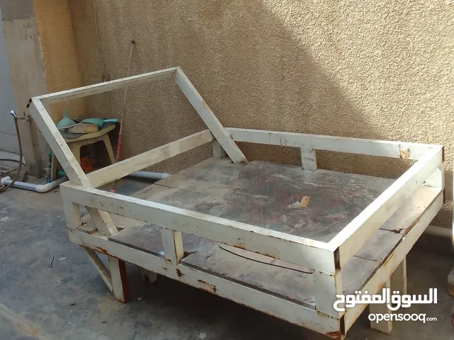 عربانة حديد للبيع