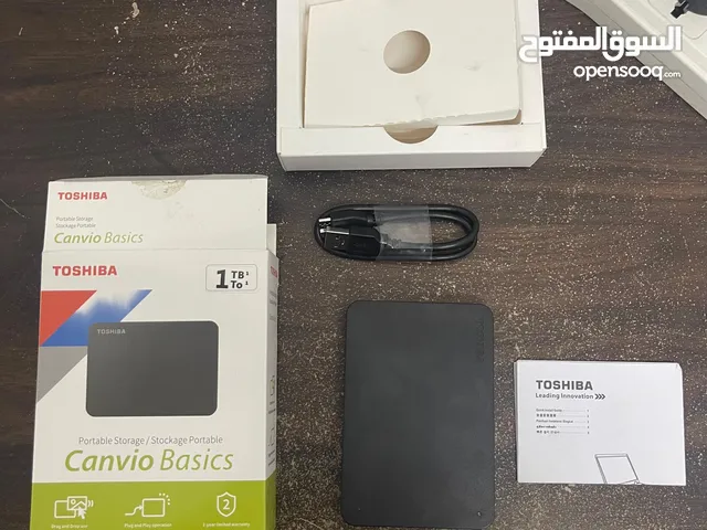 وحدة تخزين محمولة Toshiba Canvio Basics بسعة 1 تيرا للبيع\1TB Toshiba Canvio Basics Portable Storage