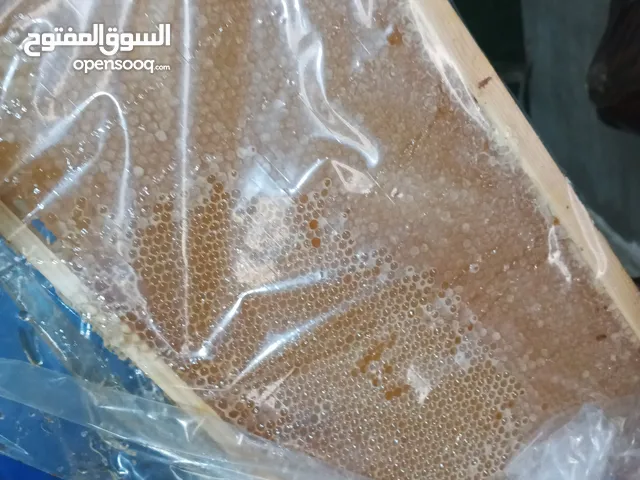 عسل بلدي لبدل علا ايااشي علا طيور علا ومعدات علا صناديق فرضيه