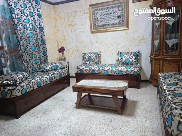 250 m2 More than 6 bedrooms Townhouse for Sale in Constantine Other