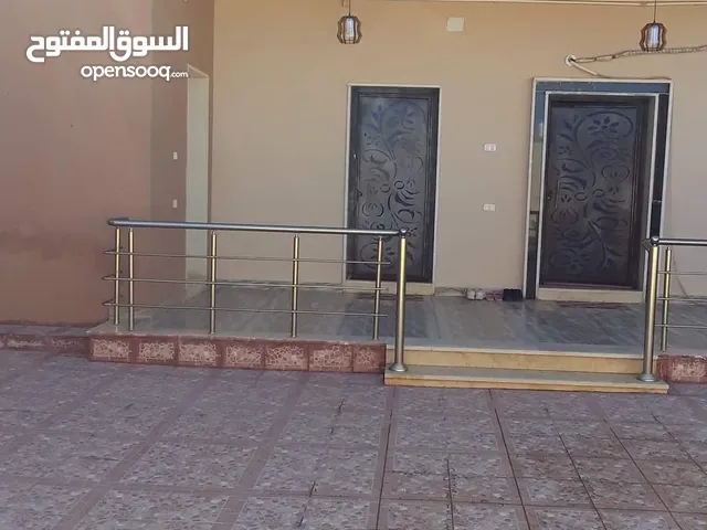 180 m2 3 Bedrooms Townhouse for Sale in Tripoli Tajura