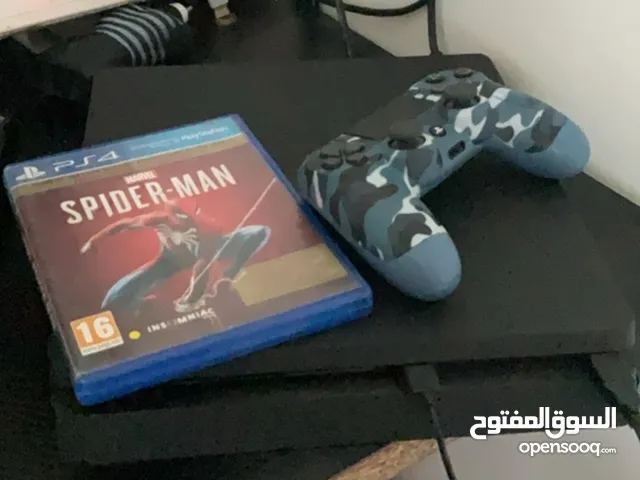 Ps4 slim 1 tb with 1 game