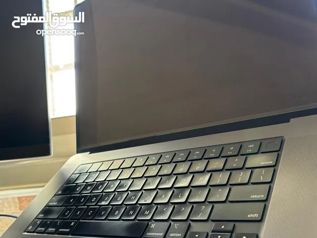 للبيع - MacBook Pro M3 16 إنش 2023 بحالة الوكالة