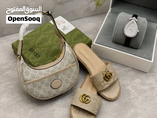 250with delivery شامل التوصيل