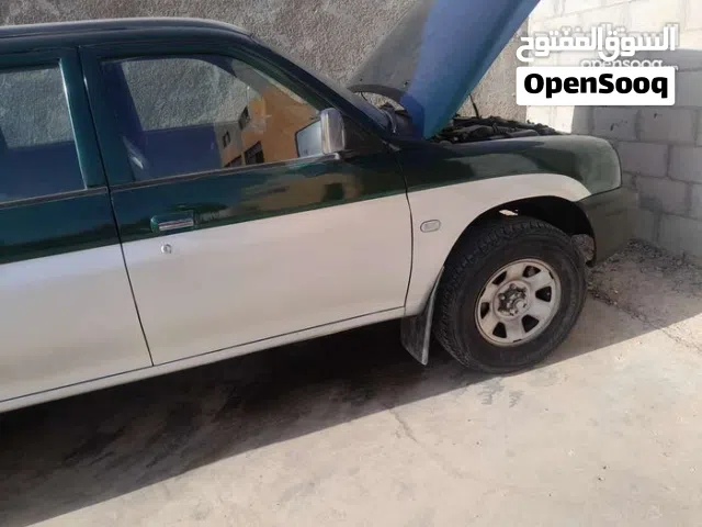 2005 ميتسوبيشي L200 Standard