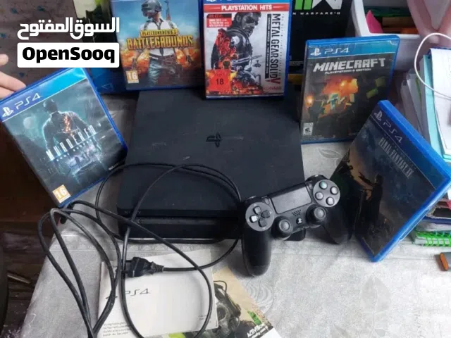 بلي فور سلم نسخة جاية من المانيا قبل شهر يعني جهاز جديد وكامل ملحقات من اسلاك وكتلوك وكارتونة الخ...
