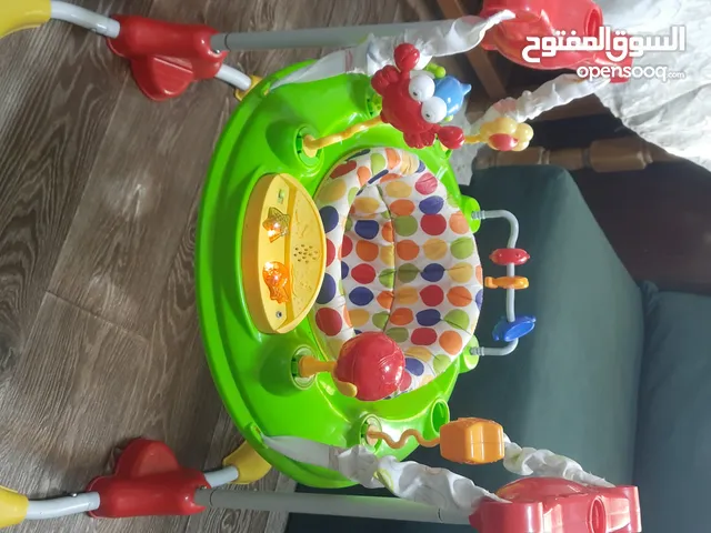 نطاطة اطفال مع موسيقا