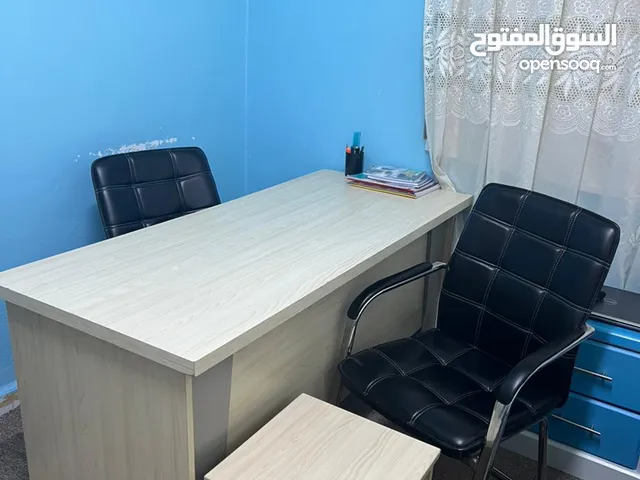 مكتب جديد مستعمل شهر فقط