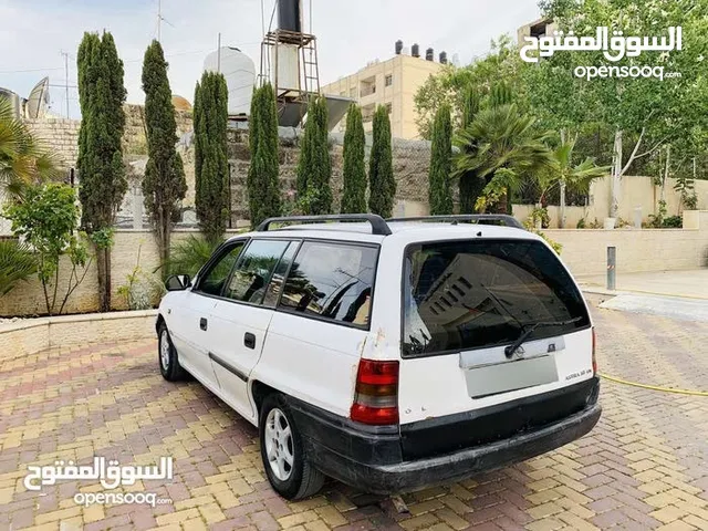 Used Opel Astra in Ramallah and Al-Bireh