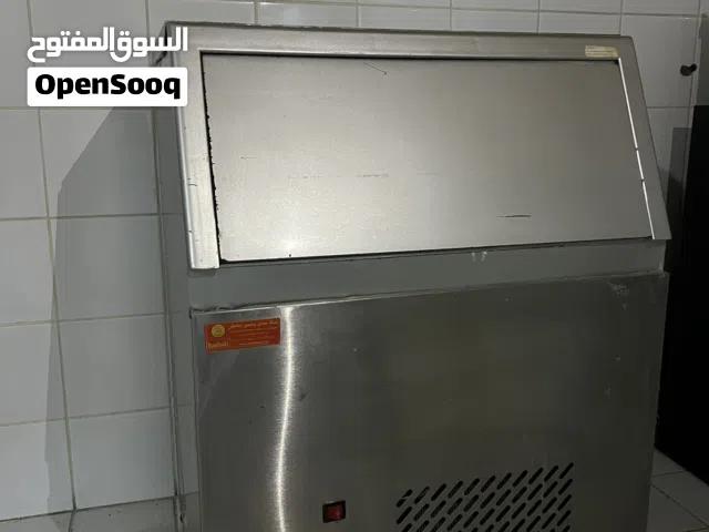 ايس ميكر صانعة ثلج ايطالي 65 كيلو