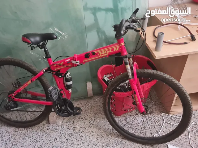 Foldable cycle with lock and pump - دراجة قابلة للطي مع قفل و منفاخ