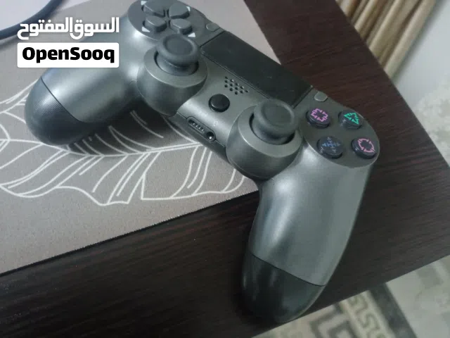 كونترول بلايستيشن 4 كوبي وضعه جيد
