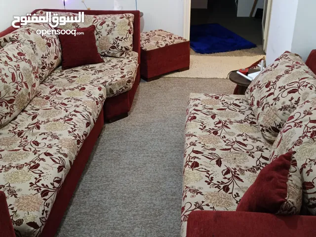 طقم كورنر 9 مقاعد + بفه +موكيته +طربيزات