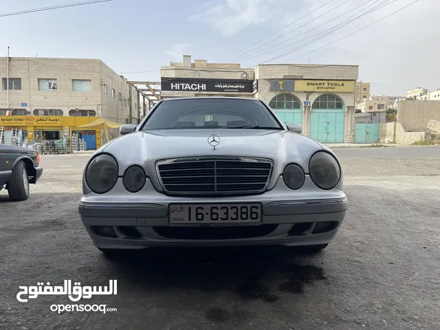 مرسيدس قرش ونص 2002