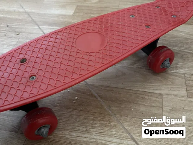 سكوتر احمر شبه مستعمل