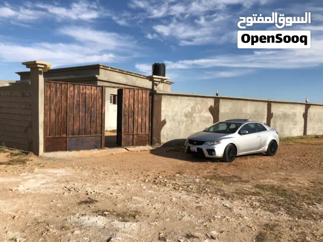 منزل أو إستراحة للبيع الفعكات شارع الاستراحات ثاني قطعة من القطران