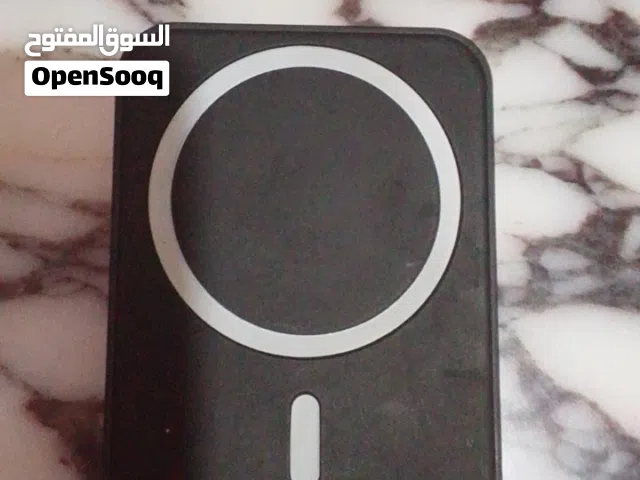 power bank (macsafe)