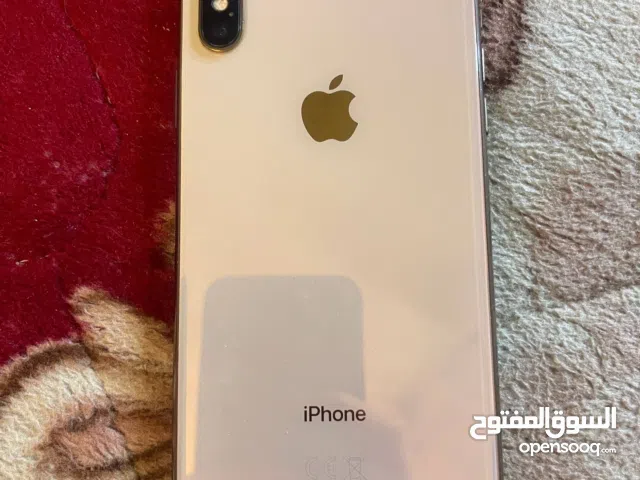 ايفون اكس ماكس للبيع نظيف بس مبدل شاشه اصلية ب 200 وبي مجال حك جيه