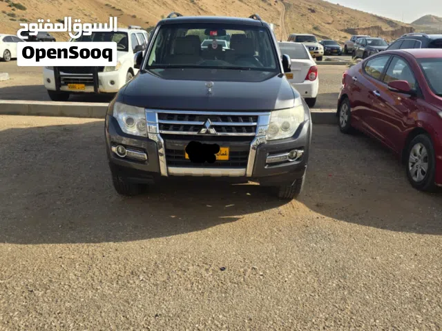 2014 Mitsubishi Pajero GLS MID
