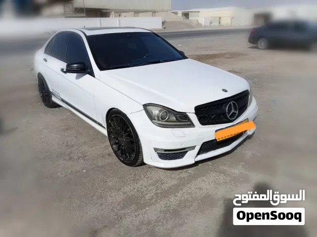 2014 مرسيدس بنز الفئة-C C 300