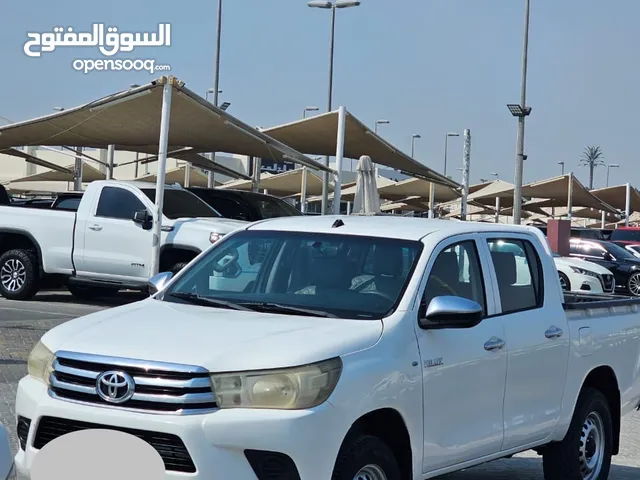 Used Toyota Hilux in Sharjah