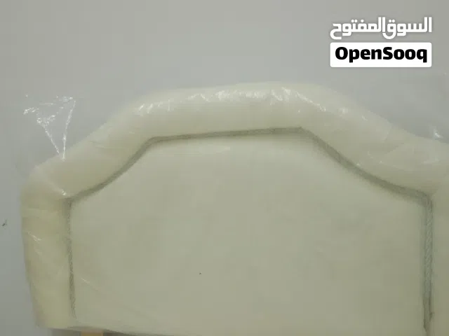 سرير تقريبا جديد بعدو بالتغليف