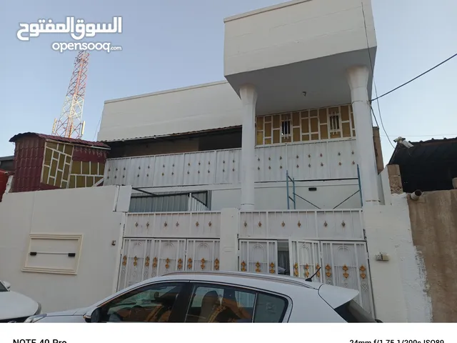 200 m2 More than 6 bedrooms Townhouse for Sale in Basra Maqal