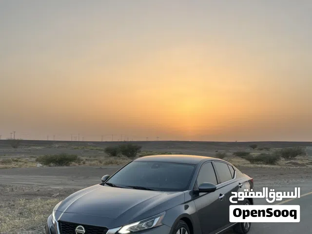 2021 نيسان التيما SV