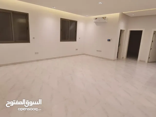 200 m2 4 Bedrooms Apartments for Rent in Jeddah Marwah