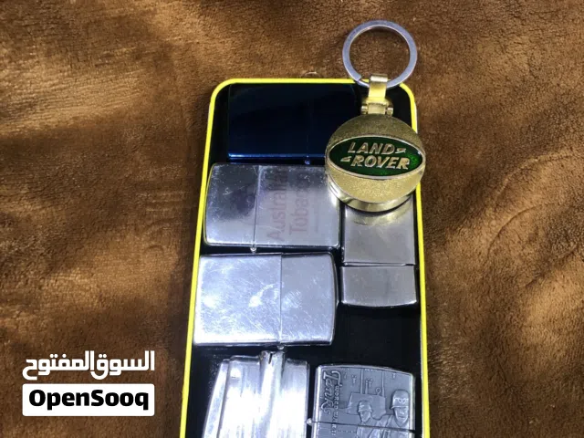مجموعة ولاعات  zippo ورونسون  انتيكا وفداحة رنج روفر اصلي بحاله جيده مع علبة تعبئه
