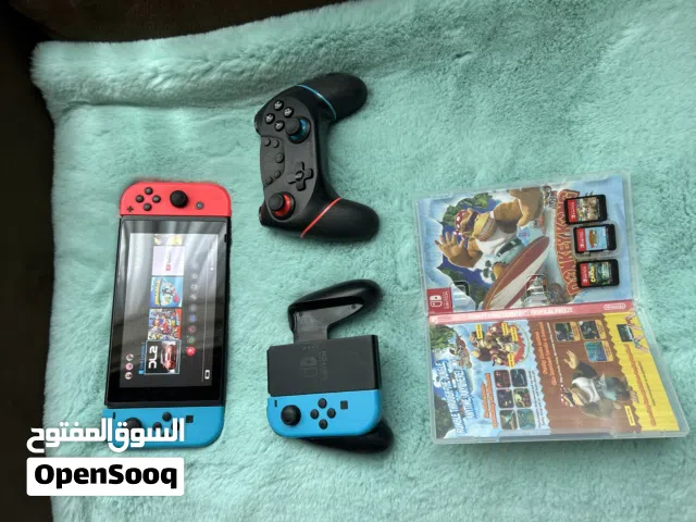 Nintendo للبيع بسعر ممتاز مع أكسسوارات وقبل ما تكلمني نصيحتي اقرأ وصف الإعلان