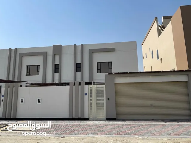 للبيع فيلا جديدة في شهركان