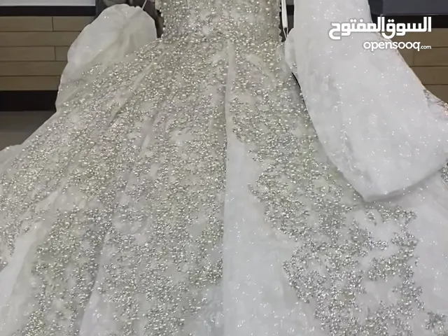 بدلة عروس بيضا للبيع موديل 2024 فخمة سعررررر حرررققق