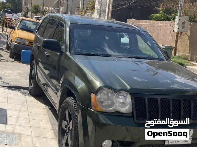 2009 جيب جراند شيروكى Laredo