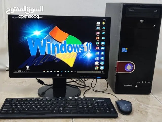 كمبيوتر مكتبي PC نظيف