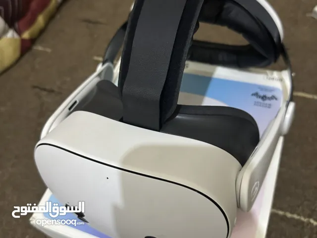 نظارة VR واقع افتراضي ميتا كويست 3 اس للبيع جديده استخدام تقريباً 6 مرات،،