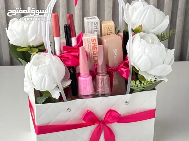 بكجات وهدايا