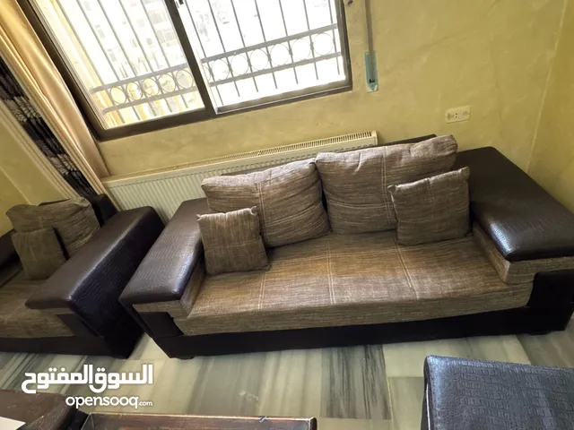 طقم كنب تركي جلد وقماش 7 مقاعد خشب الزان بني غامق وفاتح ثلاثية وثنائية مفرد عدد 2 لون بني غامق وفاتح