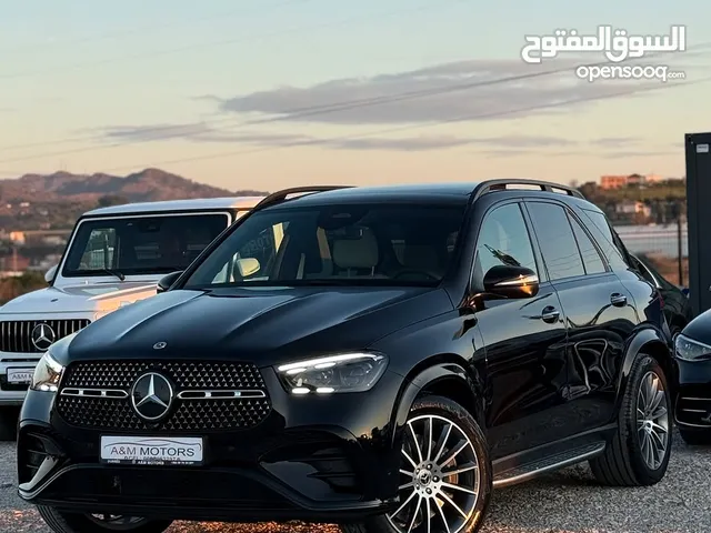 GLE 450 2025يوجد جميع قطع هاي السياراه