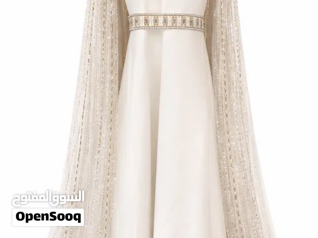 فستان خطوبه وزفاف اقرأ الوصف