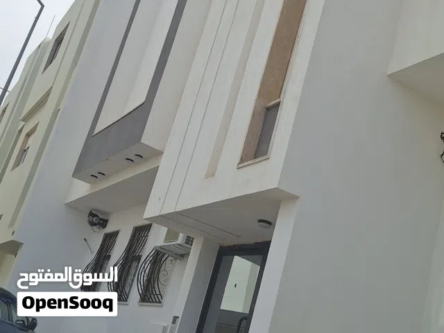 شقه للبيع السراج